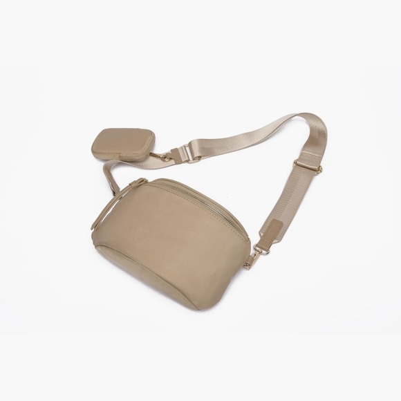 OUT OF NORM FANNY PACK - Picture 2 of 10